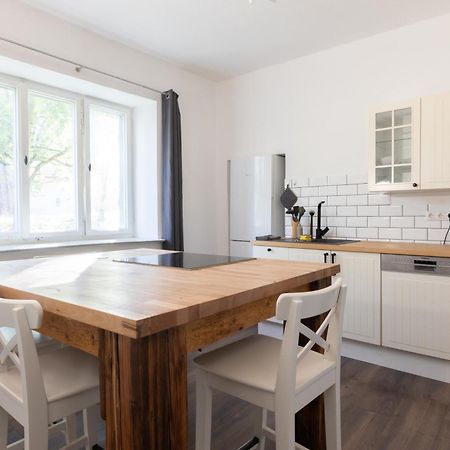 Urige Wohnung Mit Zwei Betten Und Genialer Kueche Mugeln Εξωτερικό φωτογραφία